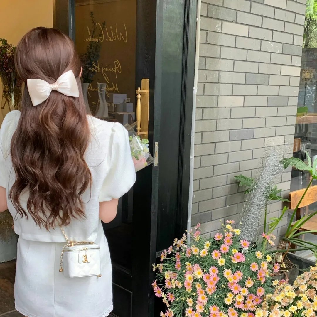艳姬逢春